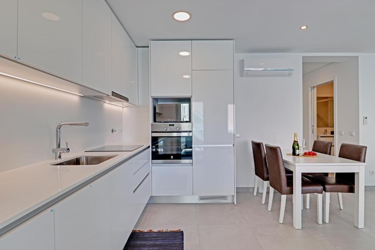 Ocean Chic By The Apartamento *