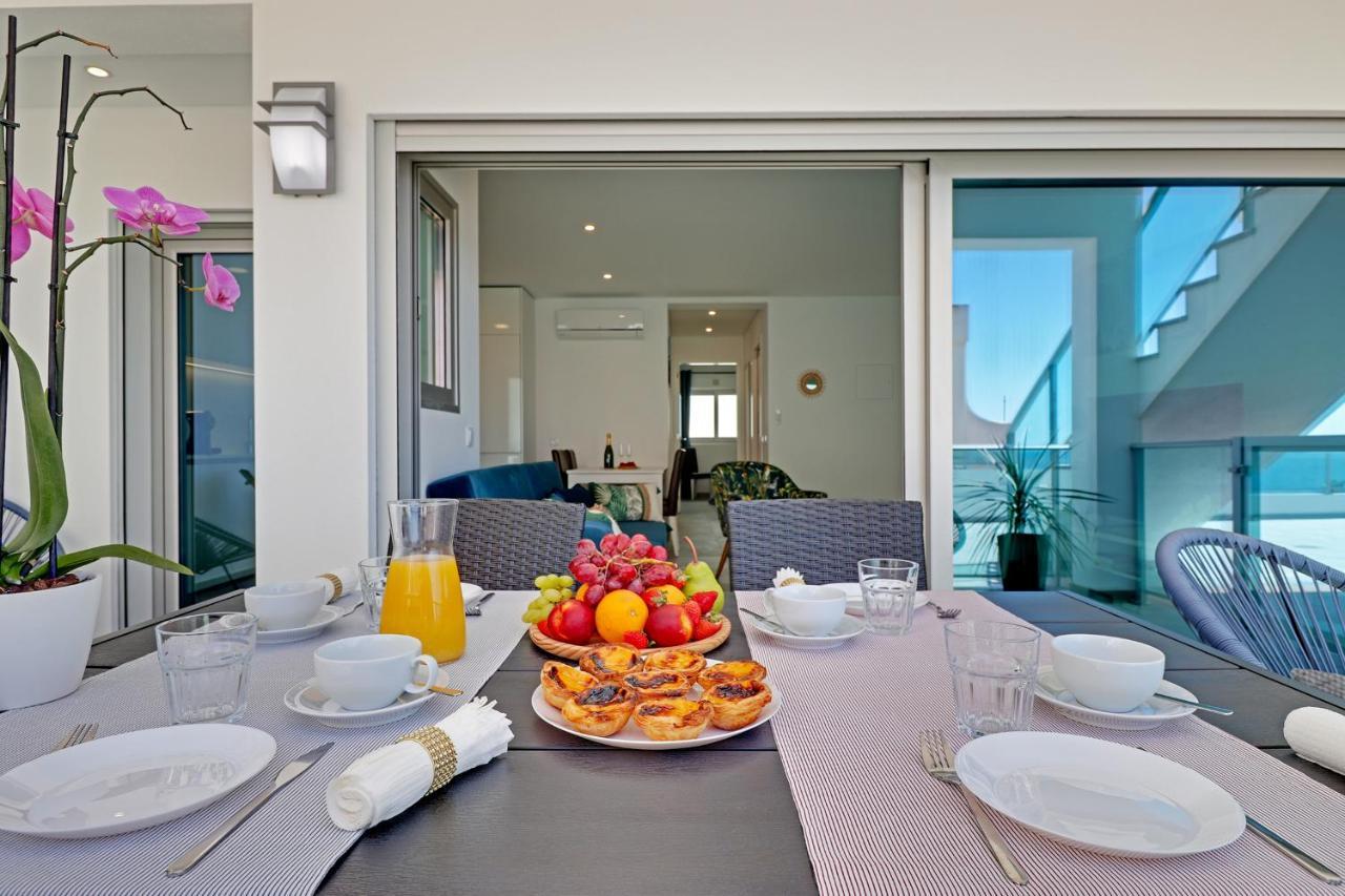 Ocean Chic By The Apartamento *