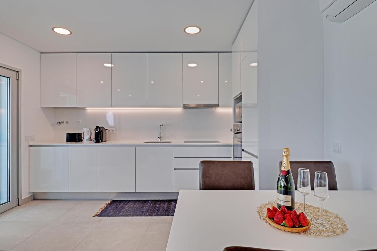 Apartment Ocean Chic By The