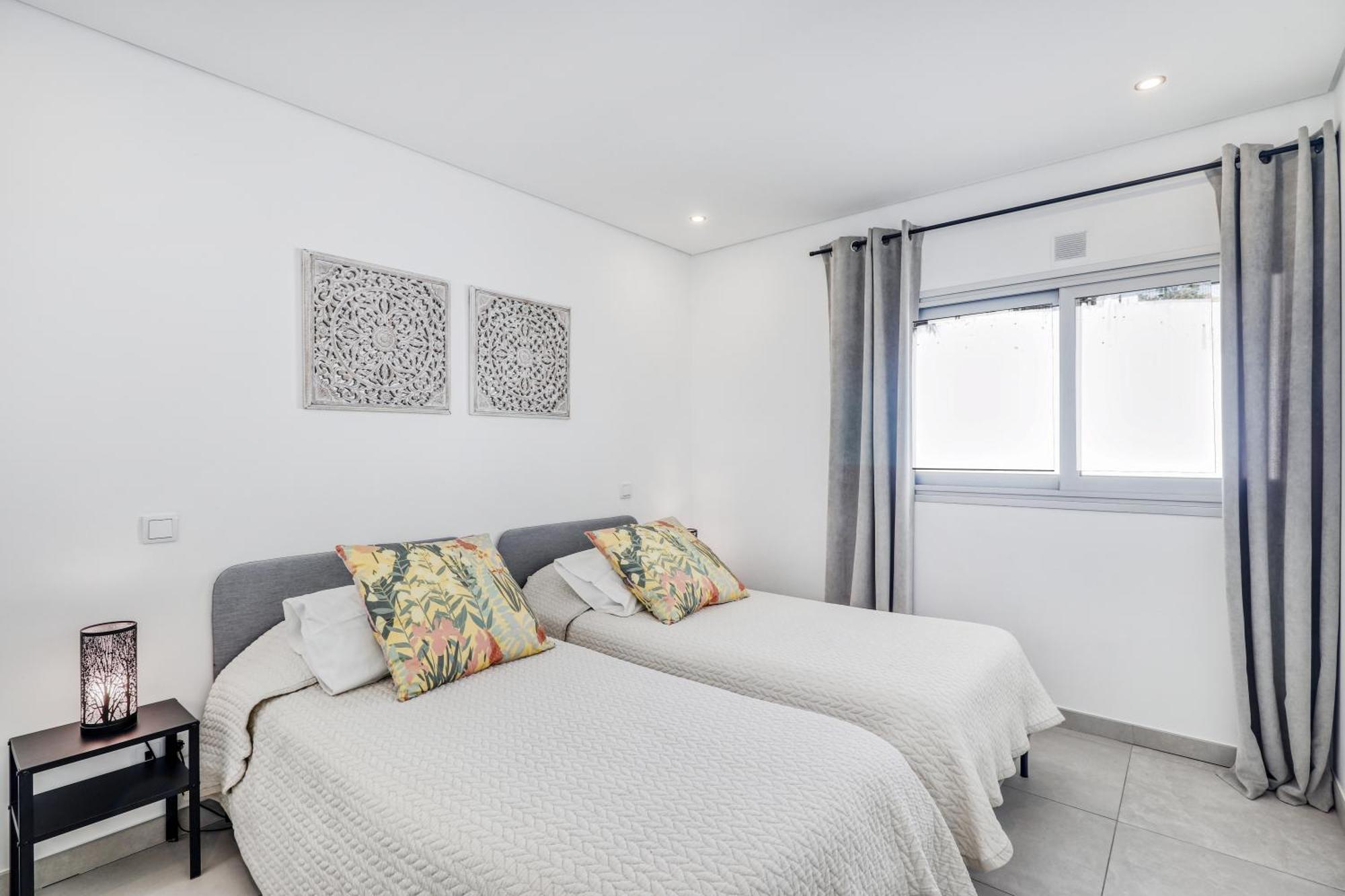 Ocean Chic By The Apartment *